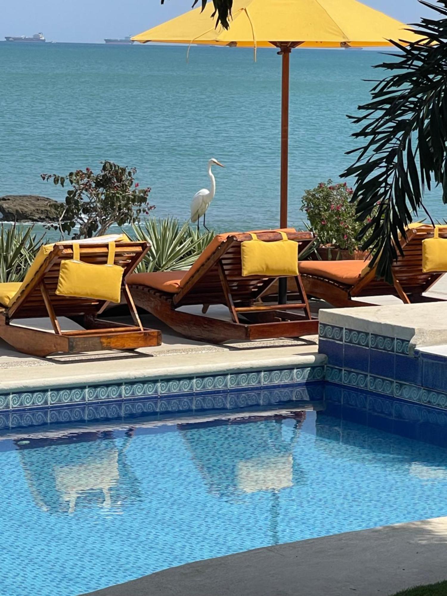 Hotel Boutique Playa Canela Ecuador Салинас Екстериор снимка